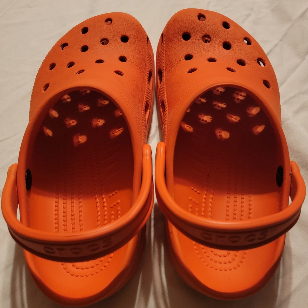 Crocs Tangerine M6 W8
